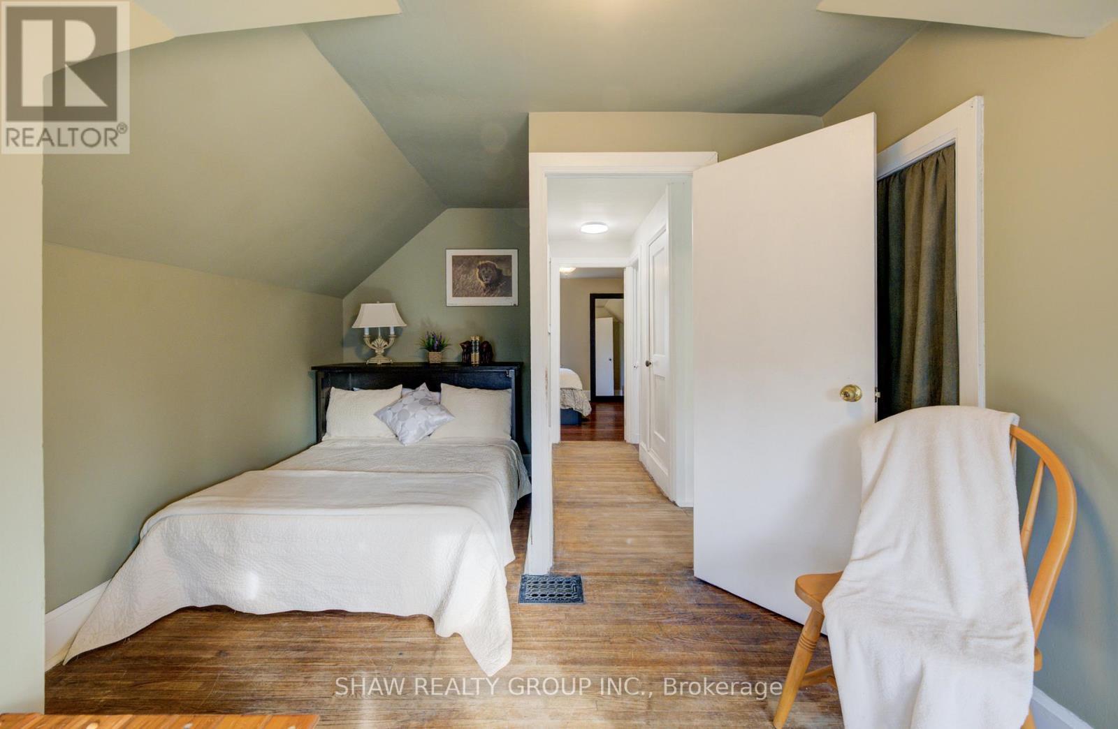 195 Edinburgh Road N, Guelph, ON - Indoor Photo Showing Bedroom