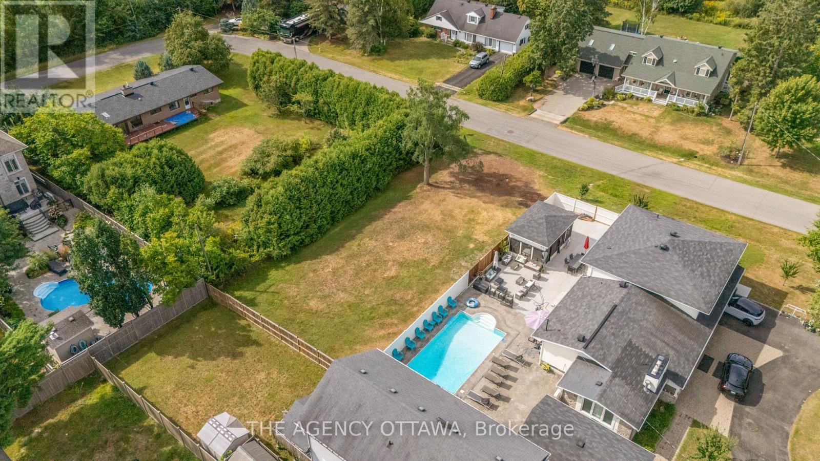 9 Doris Avenue, Ottawa, ON