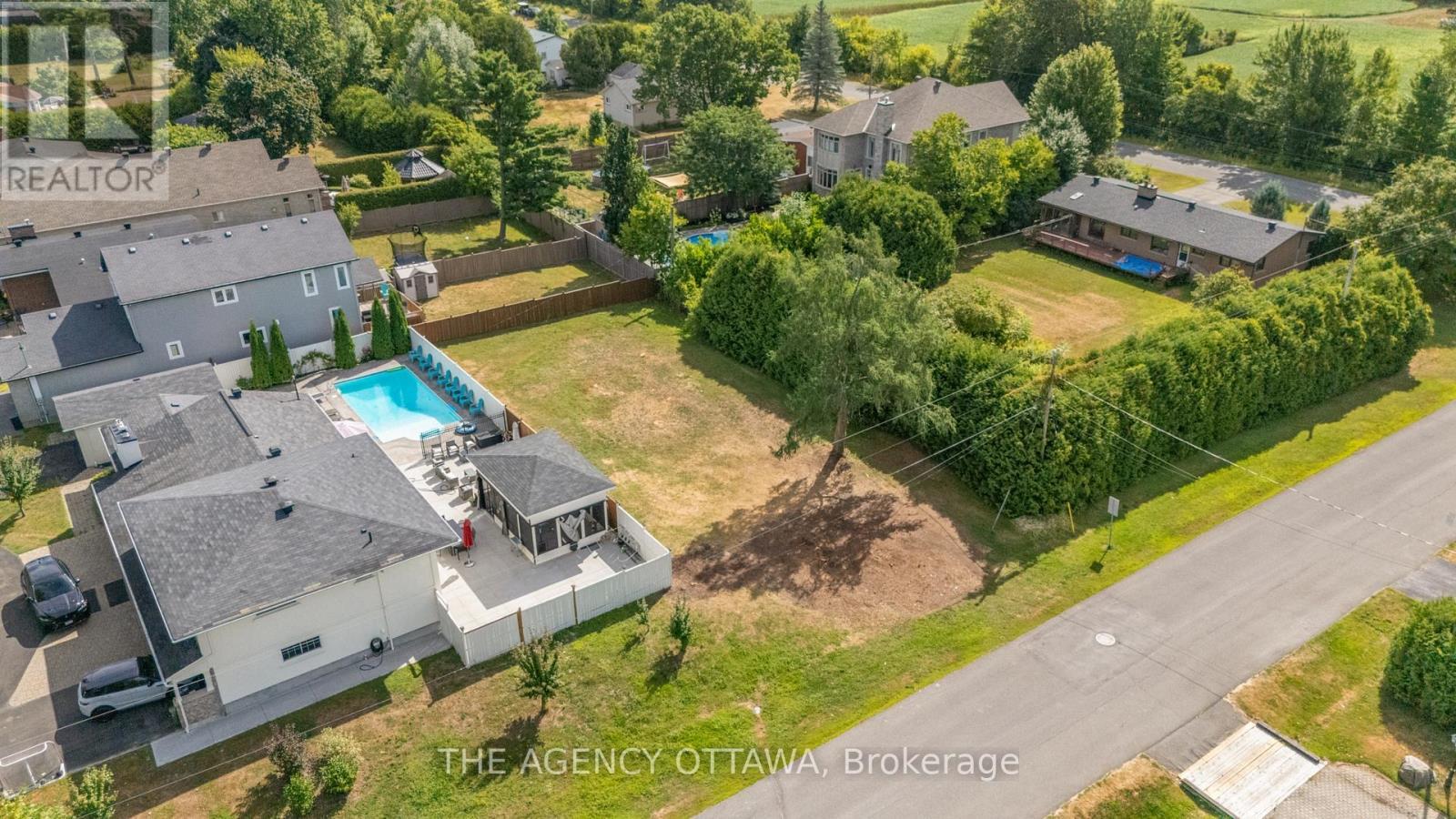 9 Doris Avenue, Ottawa, ON