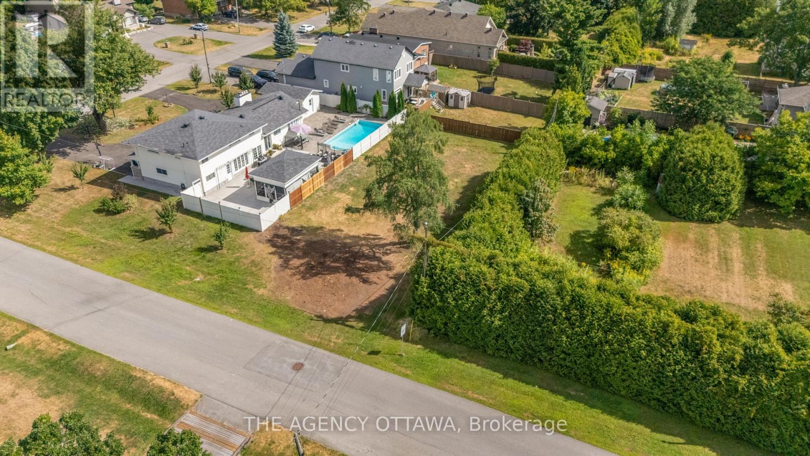 9 Doris Avenue, Ottawa, ON