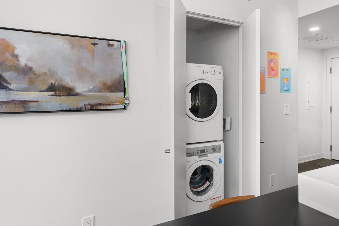 Salle de lavage - 3608-1188 Rue St-Antoine O., Montréal (Ville-Marie), QC - Indoor Photo Showing Laundry Room