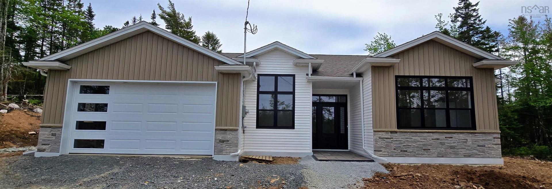 124 Parish Street, Fall River, NS