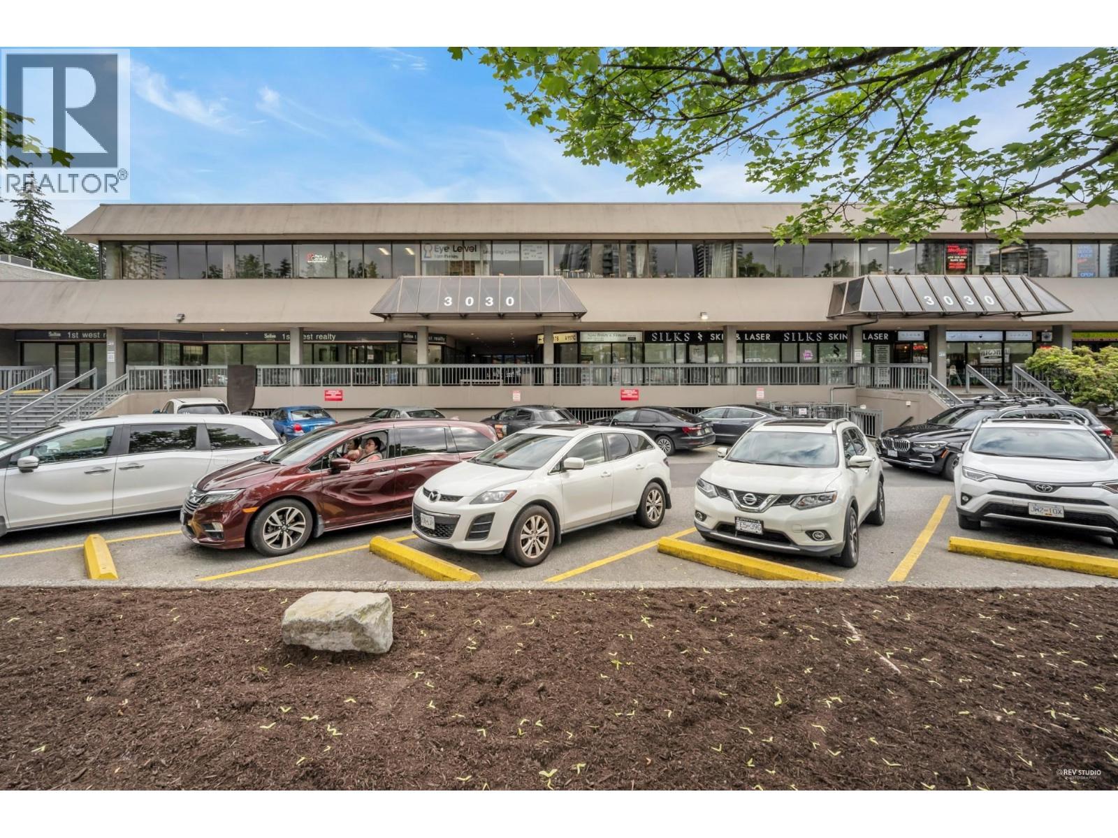 136 136A-3030 Lincoln Avenue, Coquitlam, BC