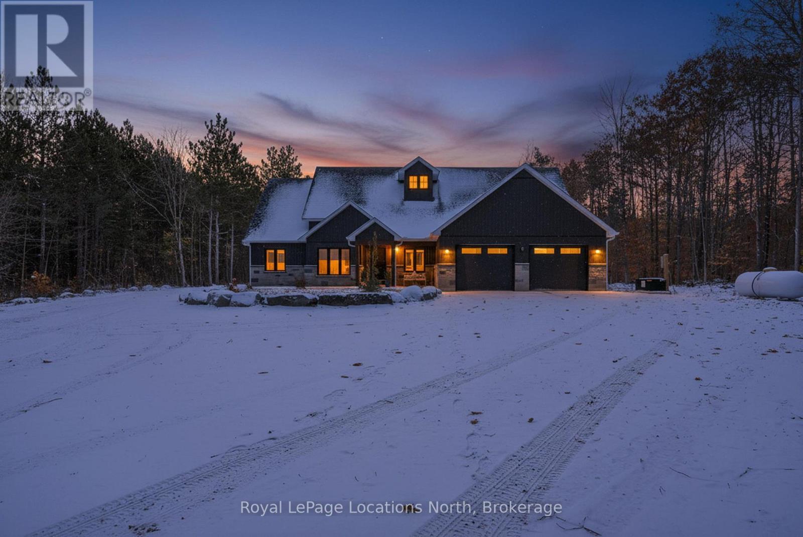 3511 Rainbow Valley Road W, Springwater, ON - Outdoor