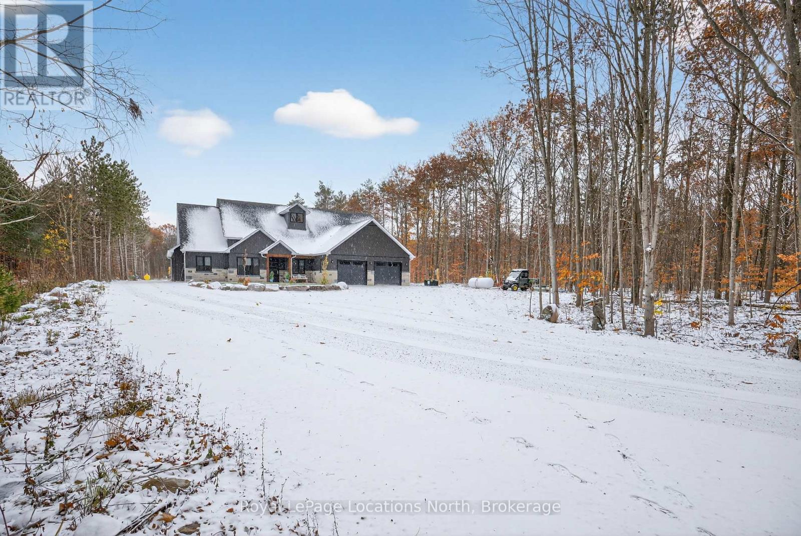 3511 Rainbow Valley Road W, Springwater, ON - Outdoor