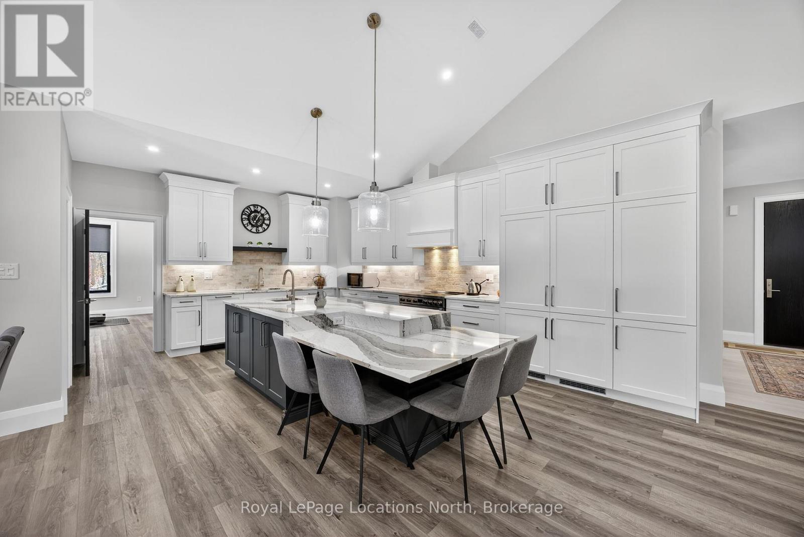 3511 Rainbow Valley Road W, Springwater, ON - Indoor