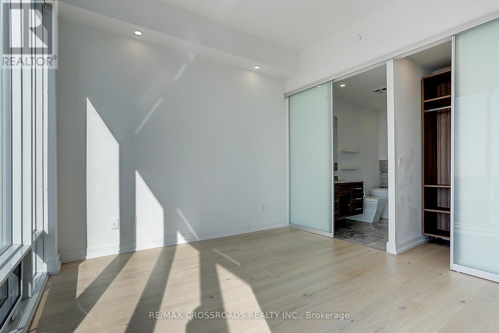 4310 - 488 University Avenue, Toronto, ON - Indoor Photo Showing Other Room