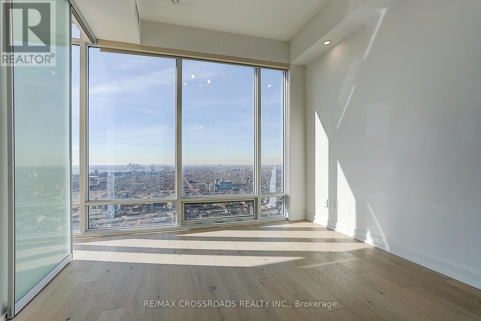 4310 - 488 University Avenue, Toronto, ON - Indoor Photo Showing Other Room