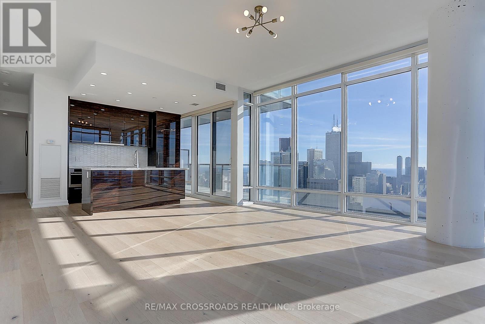 4310 - 488 University Avenue, Toronto, ON - Indoor Photo Showing Other Room