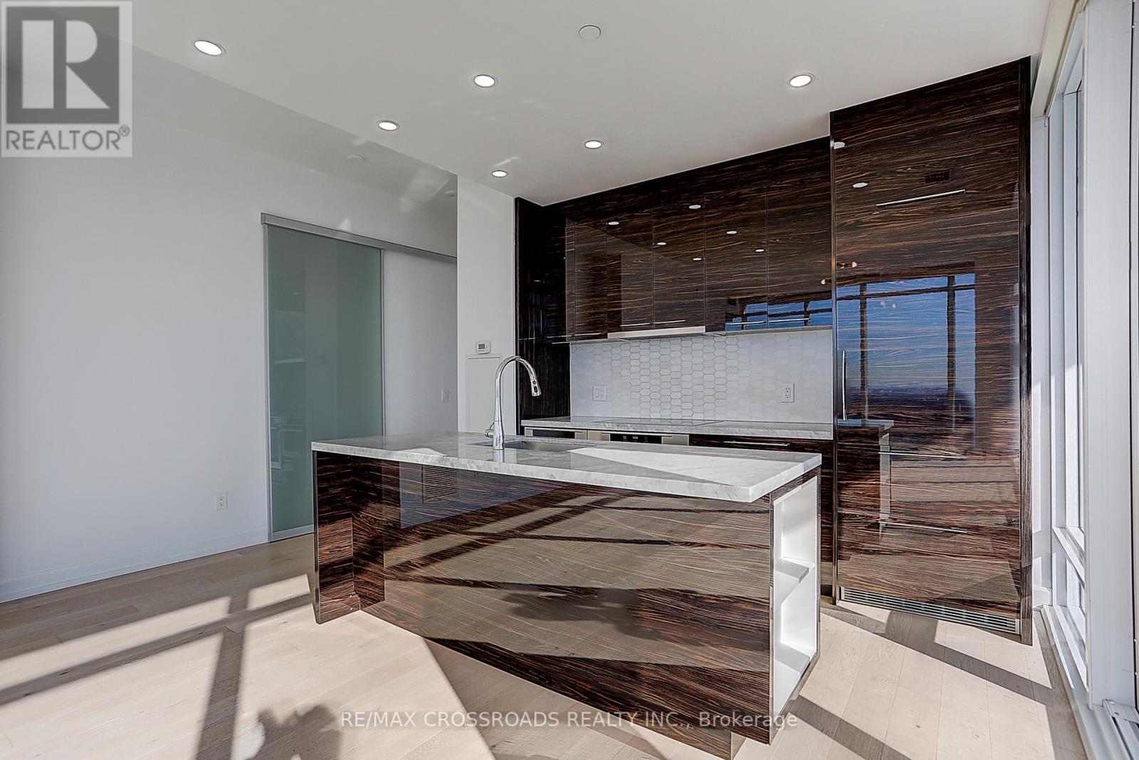 4310 - 488 University Avenue, Toronto, ON - Indoor Photo Showing Other Room