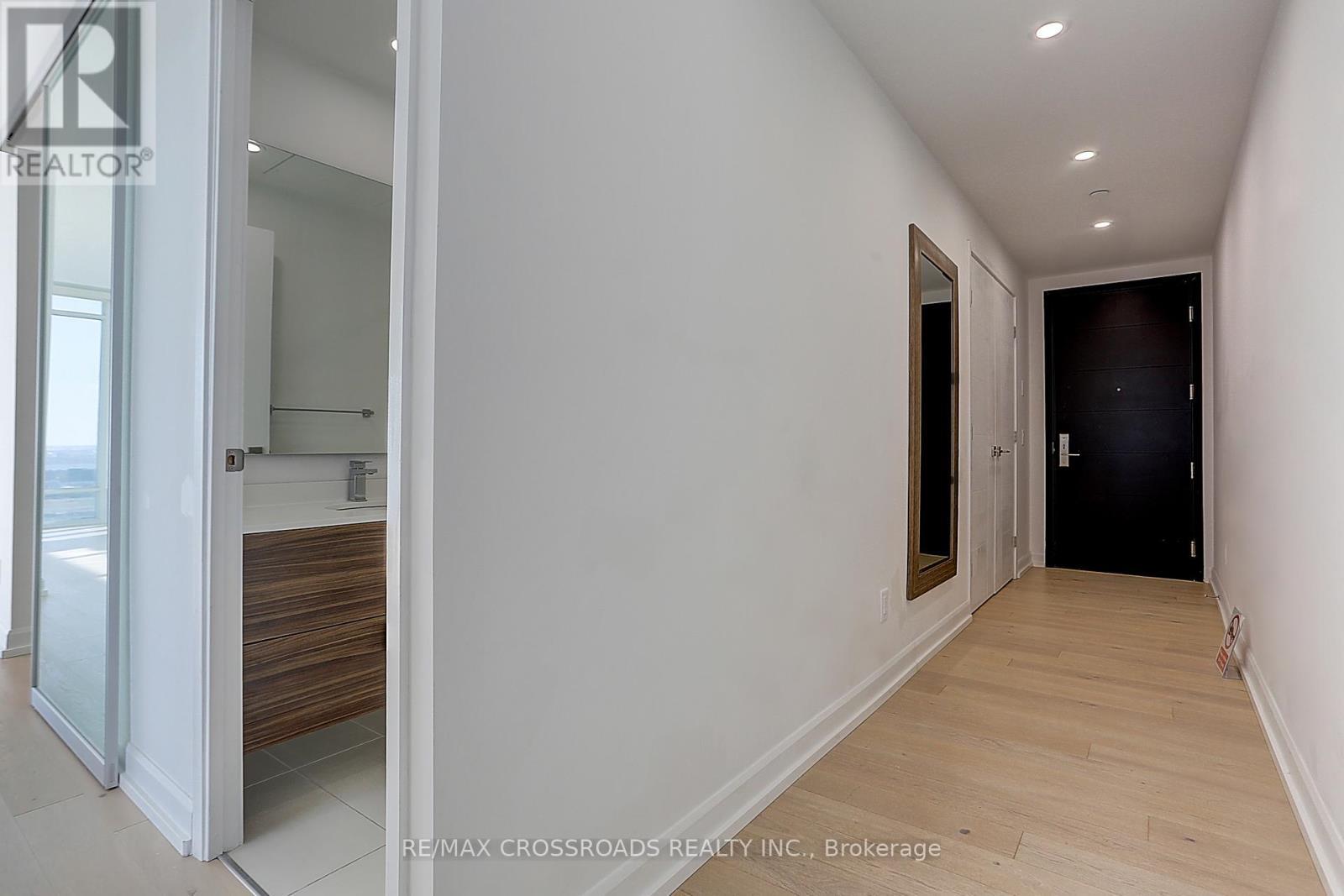 4310 - 488 University Avenue, Toronto, ON - Indoor Photo Showing Other Room