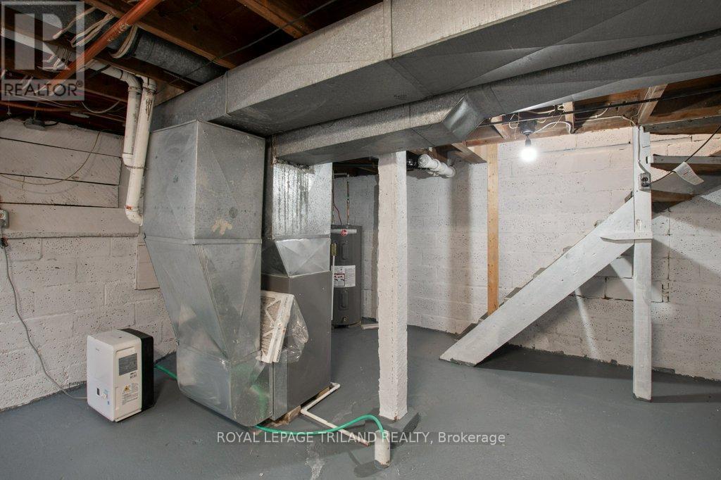 32 Linden Street, Aylmer, ON - Indoor Photo Showing Basement