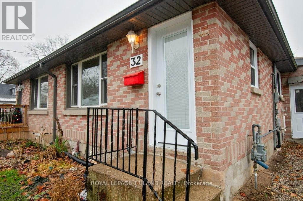 32 Linden Street, Aylmer, ON - Outdoor With Exterior