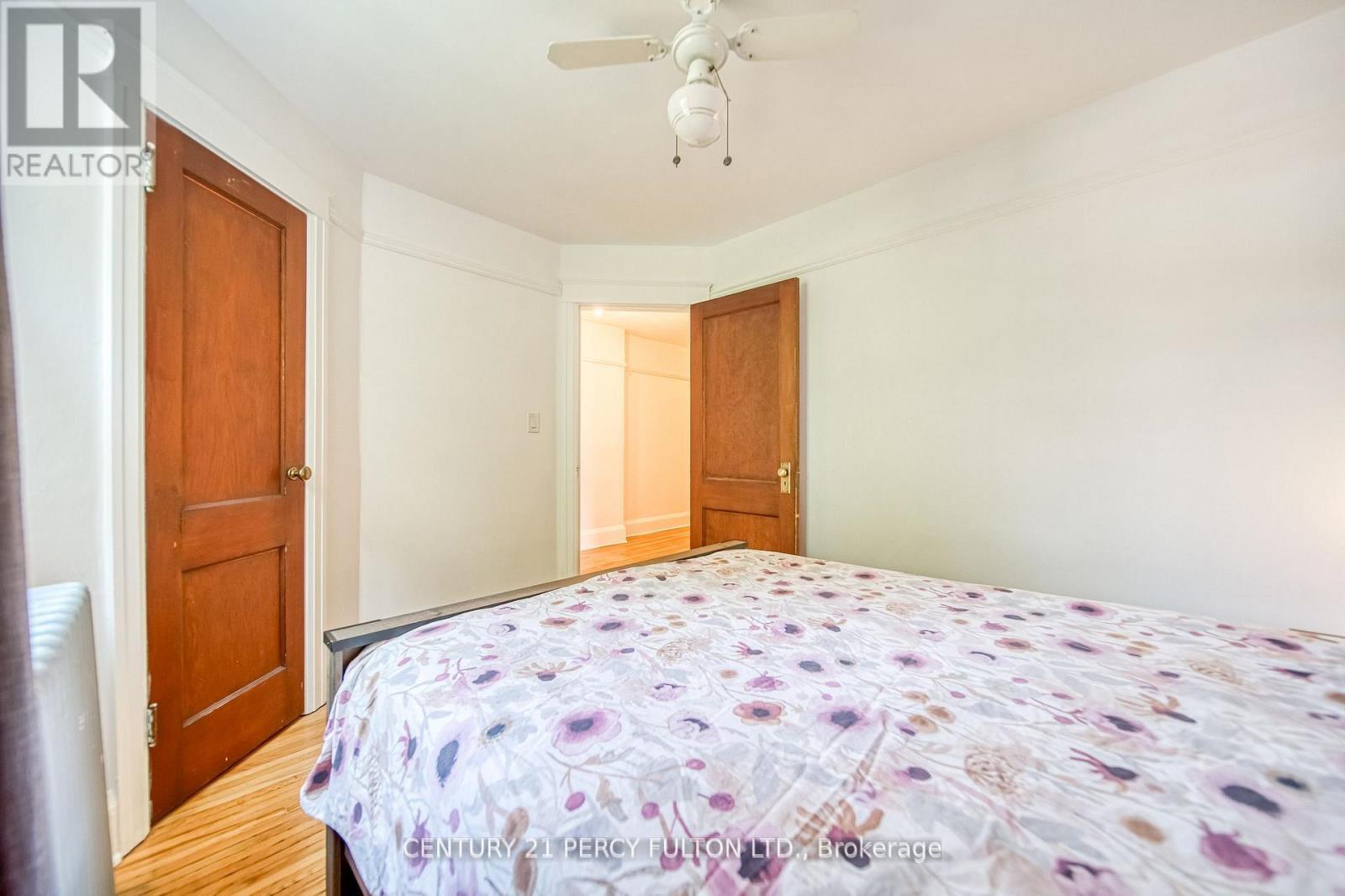 48-50 Scarboro Beach Boulevard, Toronto, ON - Indoor Photo Showing Bedroom