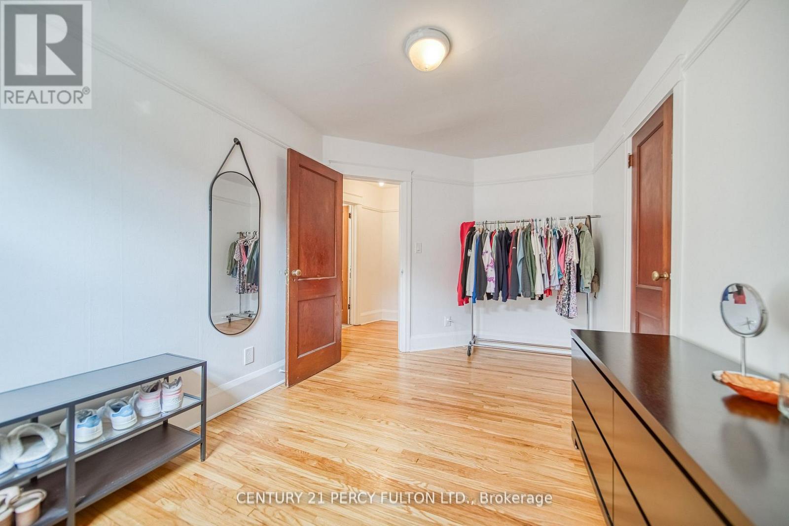 48-50 Scarboro Beach Boulevard, Toronto, ON - Indoor