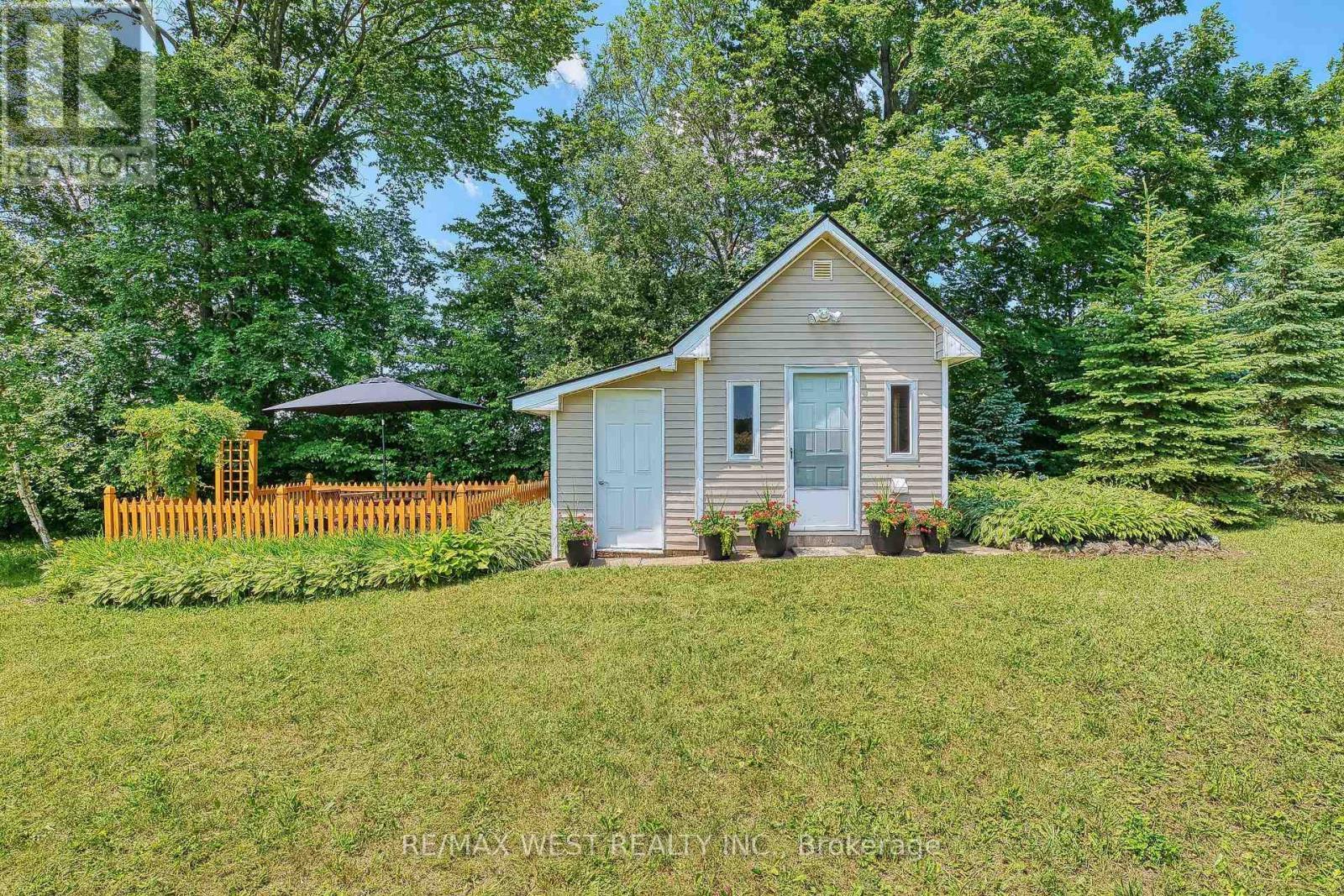 305234 South Line A, Grey Highlands, ON