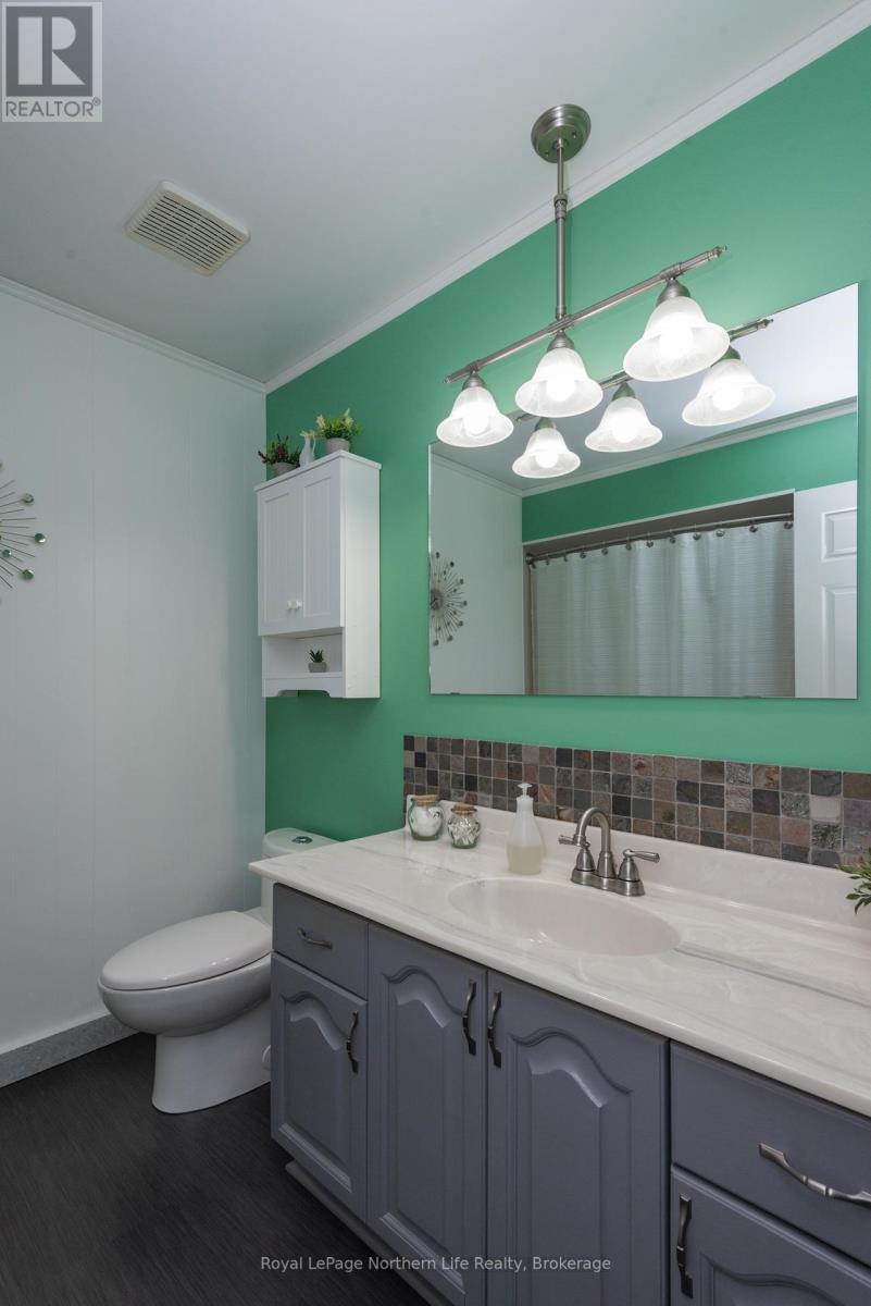 42 Balmoral Crescent, North Bay (Ferris), ON - Indoor Photo Showing Bathroom