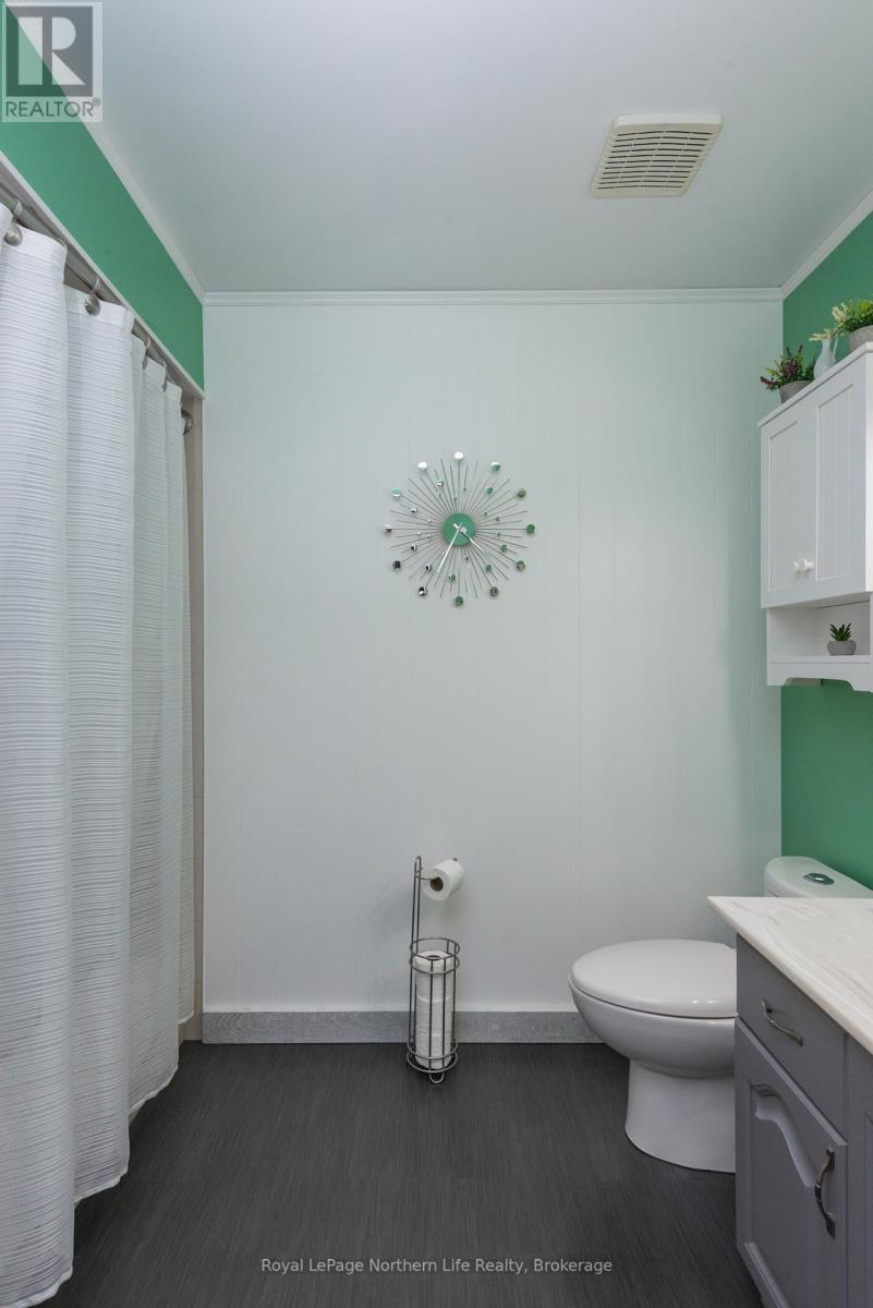 42 Balmoral Crescent, North Bay (Ferris), ON - Indoor Photo Showing Bathroom