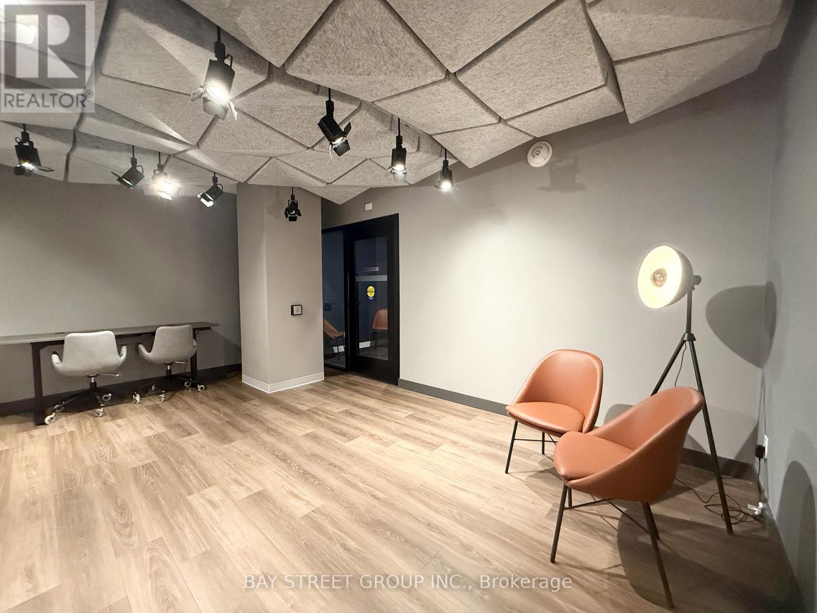 713 - 1037 The Queensway, Toronto, ON - Indoor