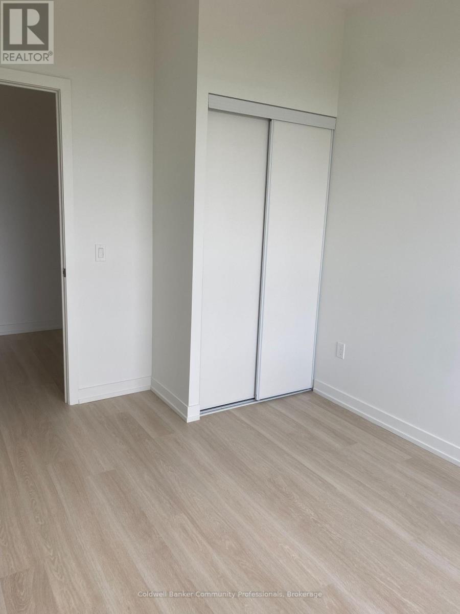 master closet - 712 - 415 Main Street W, Hamilton (Kirkendall), ON - Indoor Photo Showing Other Room