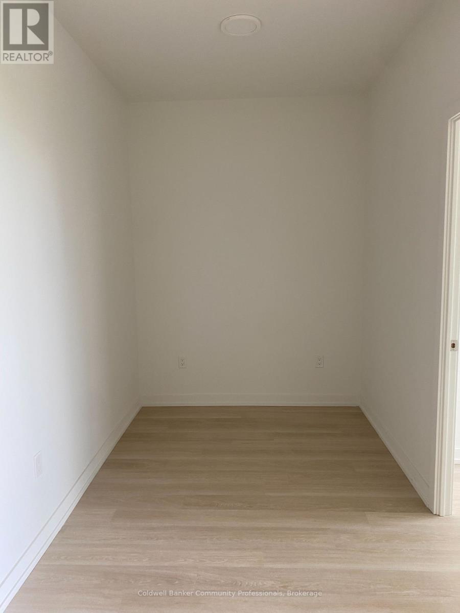 den - 712 - 415 Main Street W, Hamilton (Kirkendall), ON - Indoor Photo Showing Other Room