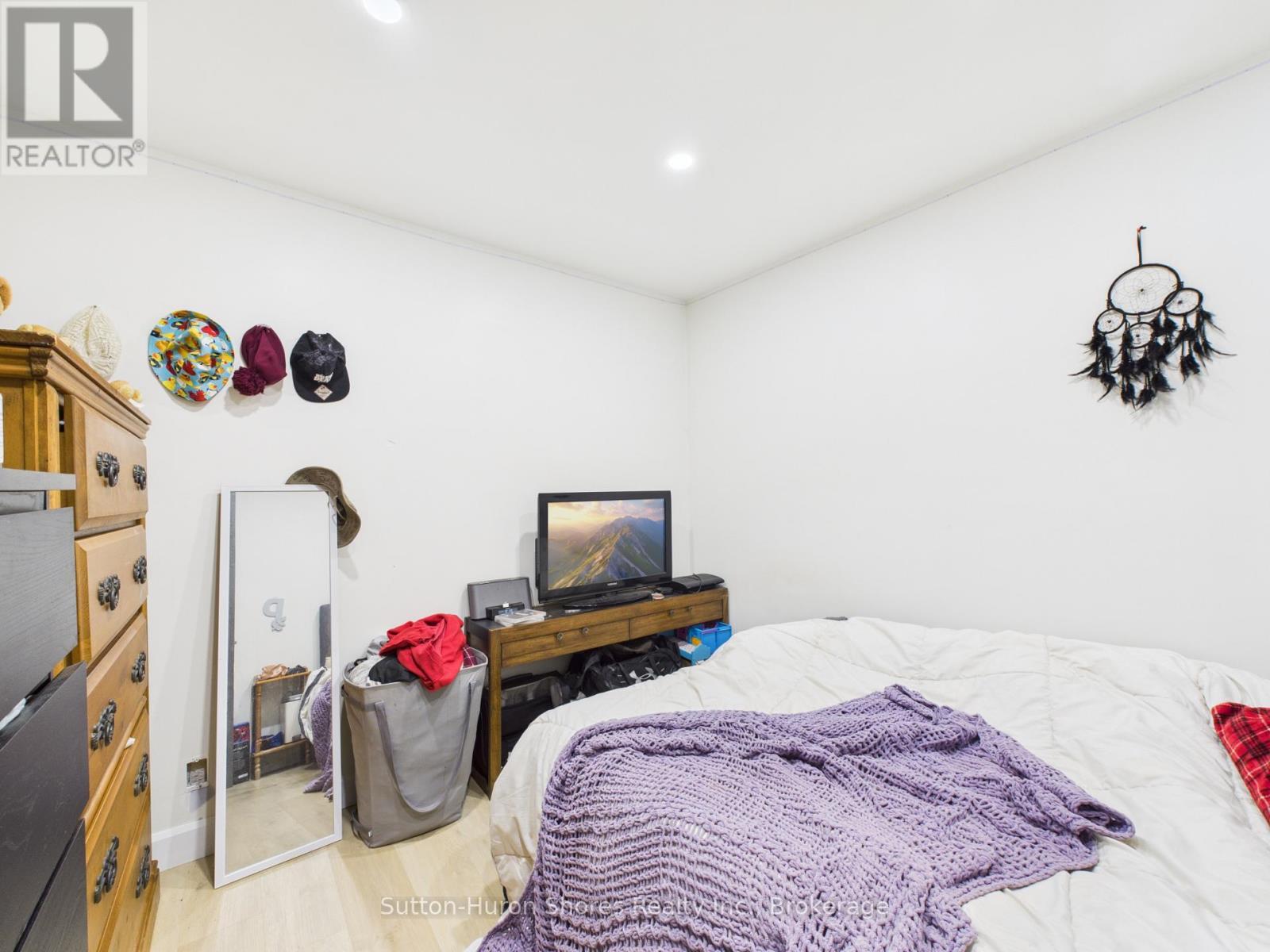 6 Main Street S, Brockton, ON