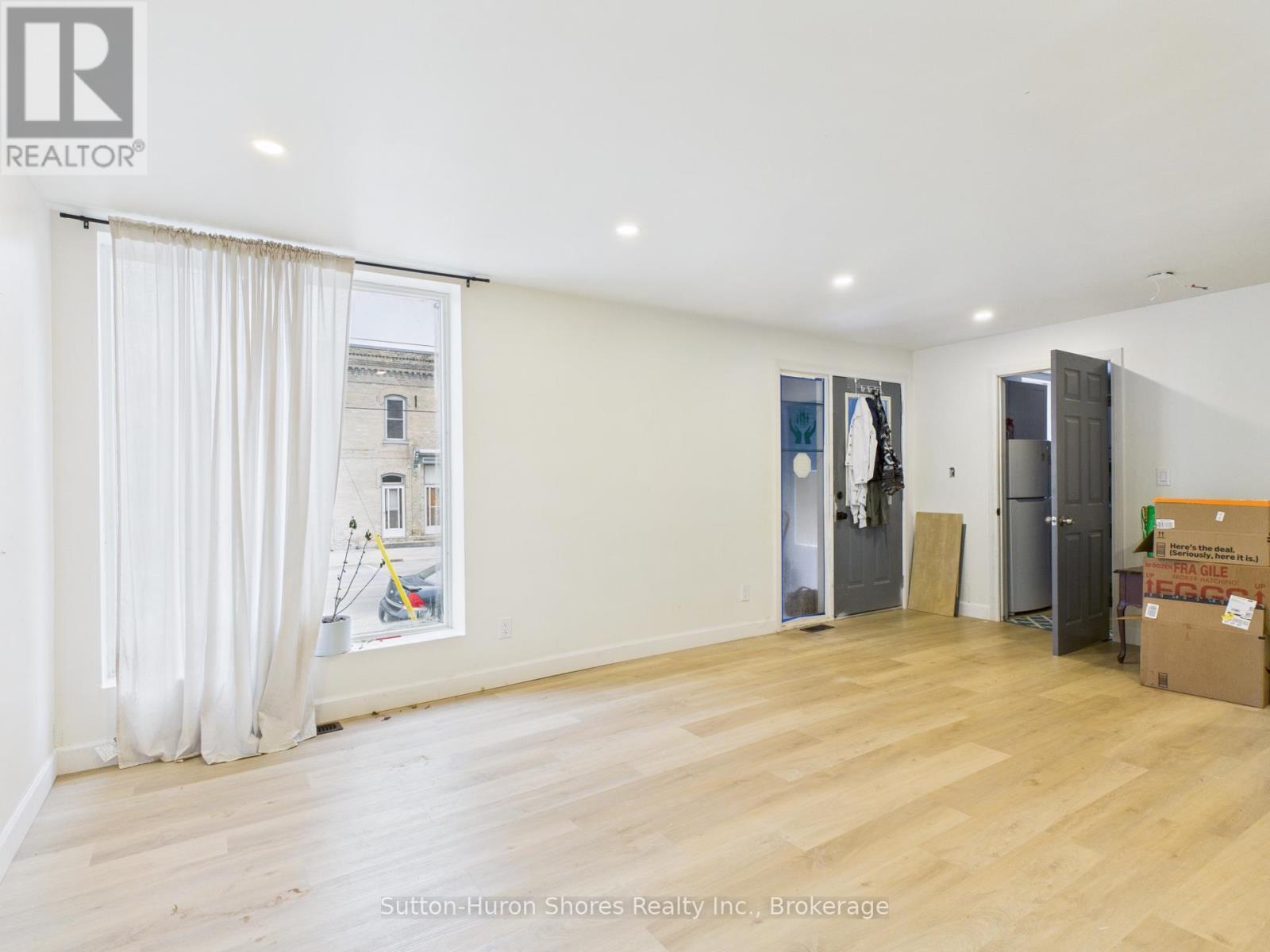 6 Main Street S, Brockton, ON