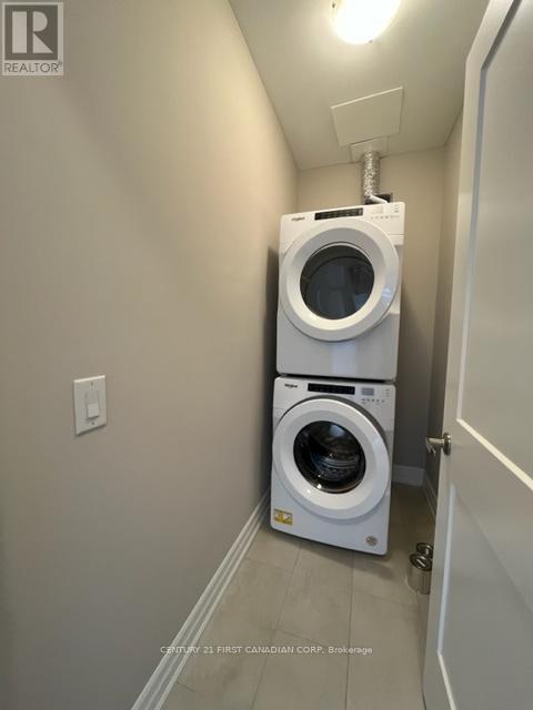 310 - 460 Callaway Road, London North (North R), ON - Indoor Photo Showing Laundry Room