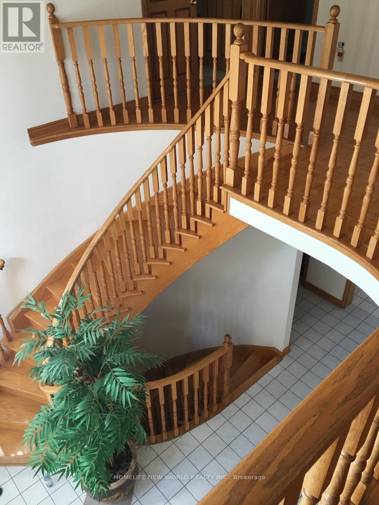 81 Dalmatian Crescent, Toronto, ON - Indoor Photo Showing Other Room