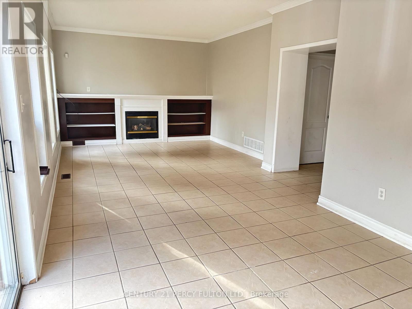 31 Williamson Drive W, Ajax, ON - Indoor Photo Showing Other Room With Fireplace