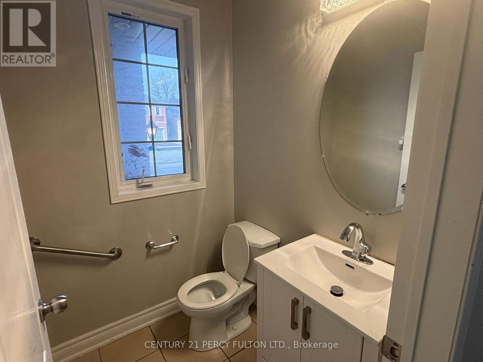 31 Williamson Drive W, Ajax, ON - Indoor Photo Showing Bathroom