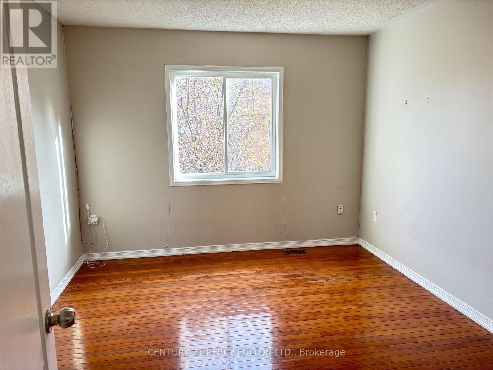 31 Williamson Drive W, Ajax, ON - Indoor Photo Showing Other Room