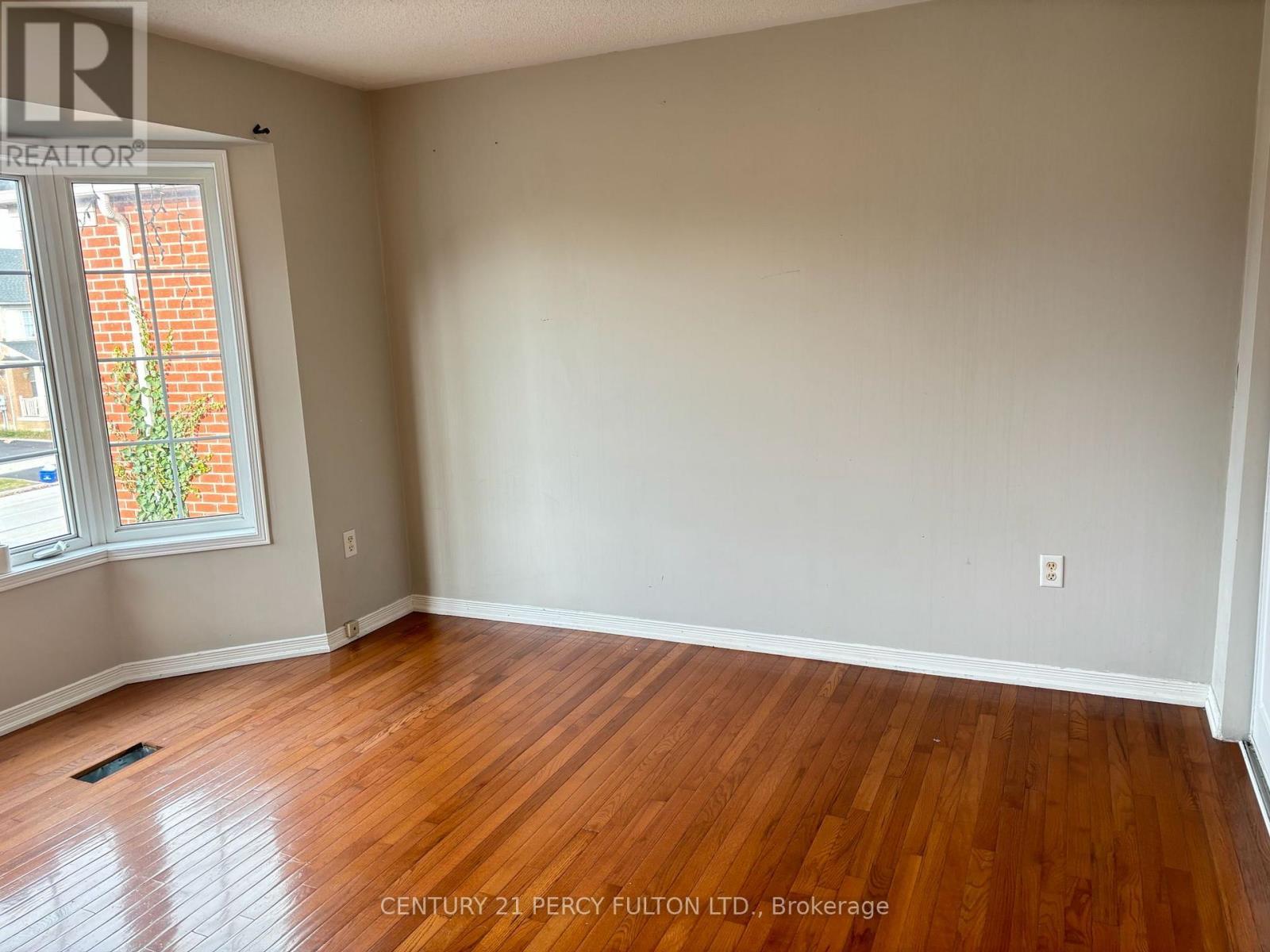 31 Williamson Drive W, Ajax, ON - Indoor Photo Showing Other Room