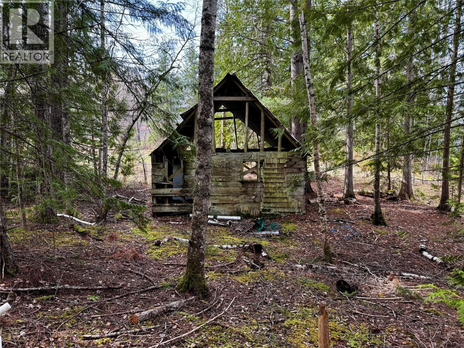 Lot 9 Pete Martin Bay, Sicamous, BC - Outdoor