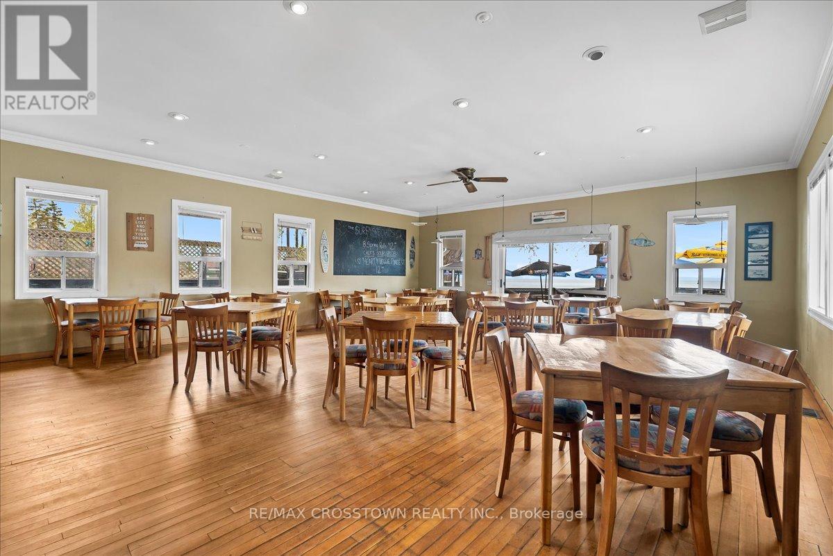 369 Balm Beach Road W, Tiny, ON - Indoor Photo Showing Dining Room
