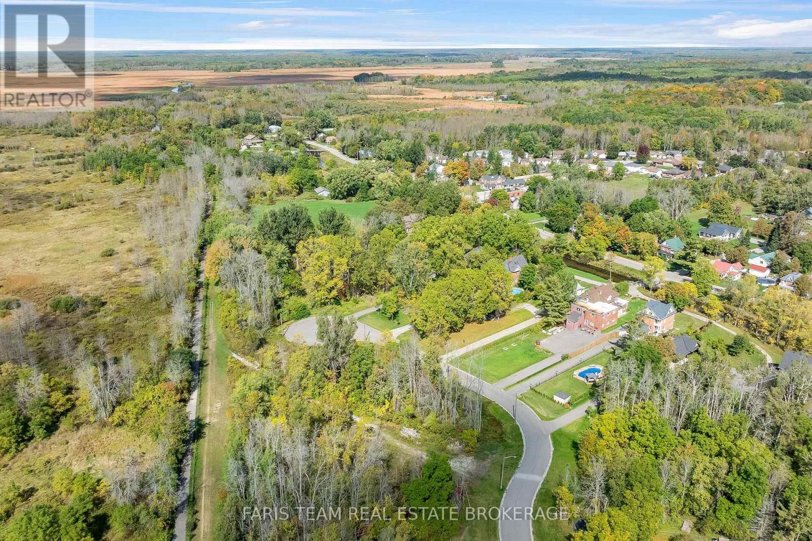 7 Reinbird Street W, Severn, ON