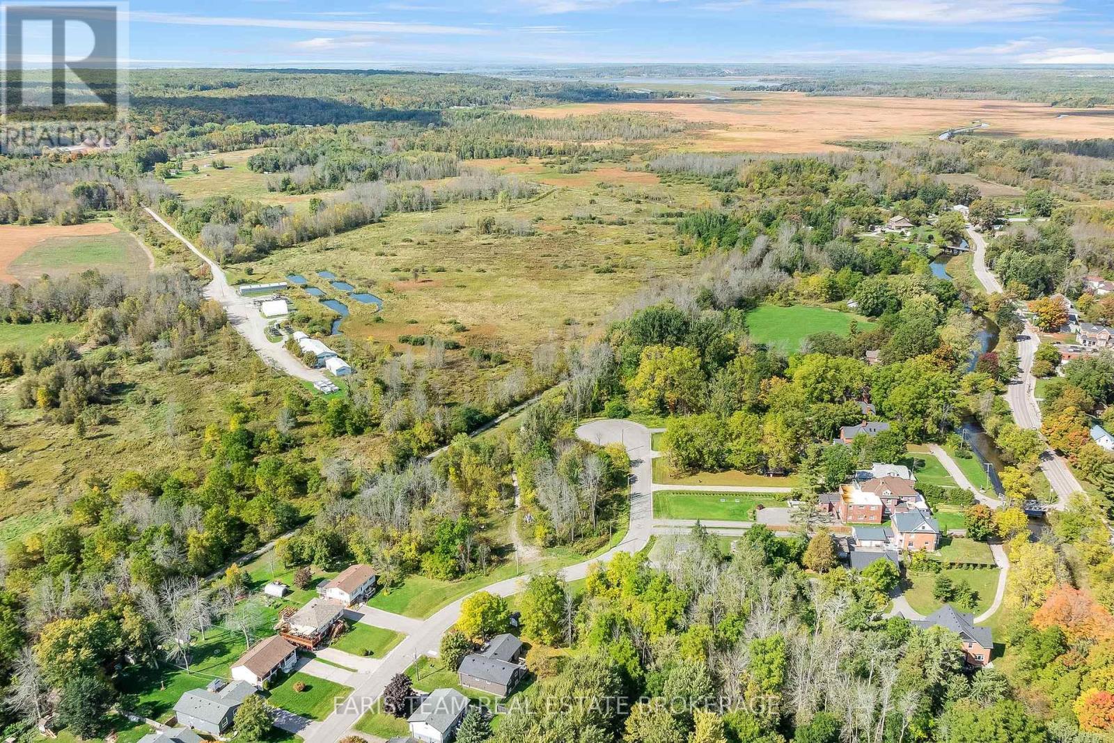 7 Reinbird Street W, Severn, ON