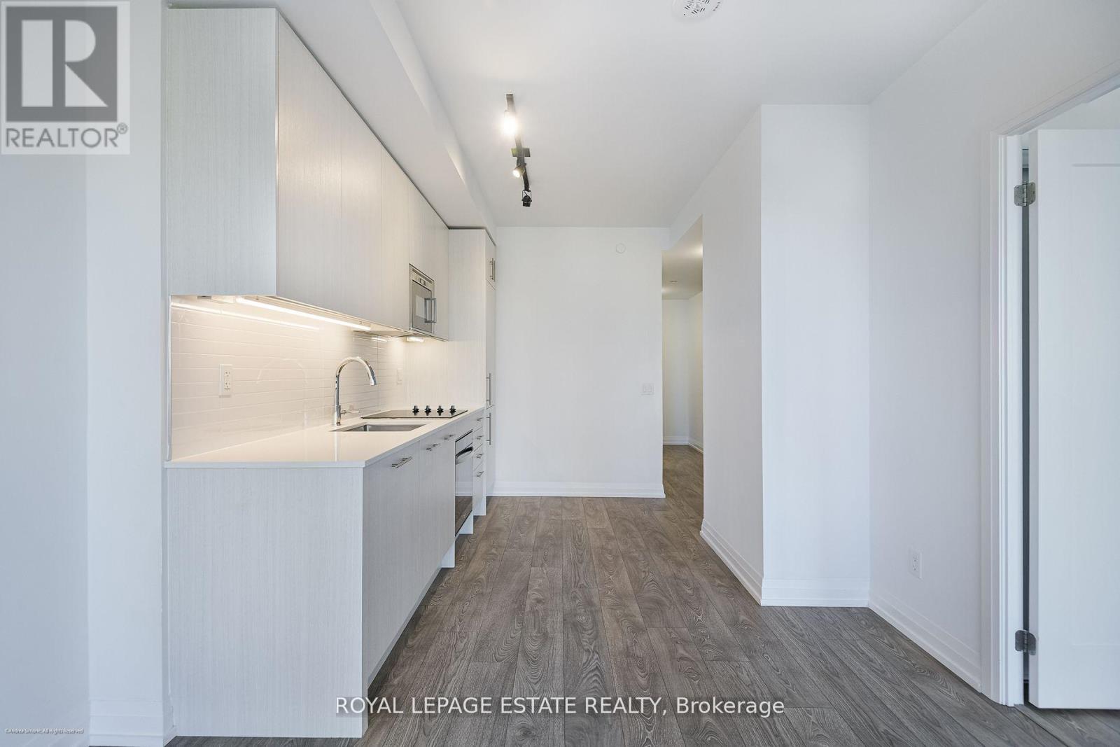 2206 - 286 Main Street, Toronto, ON - Indoor Photo Showing Kitchen