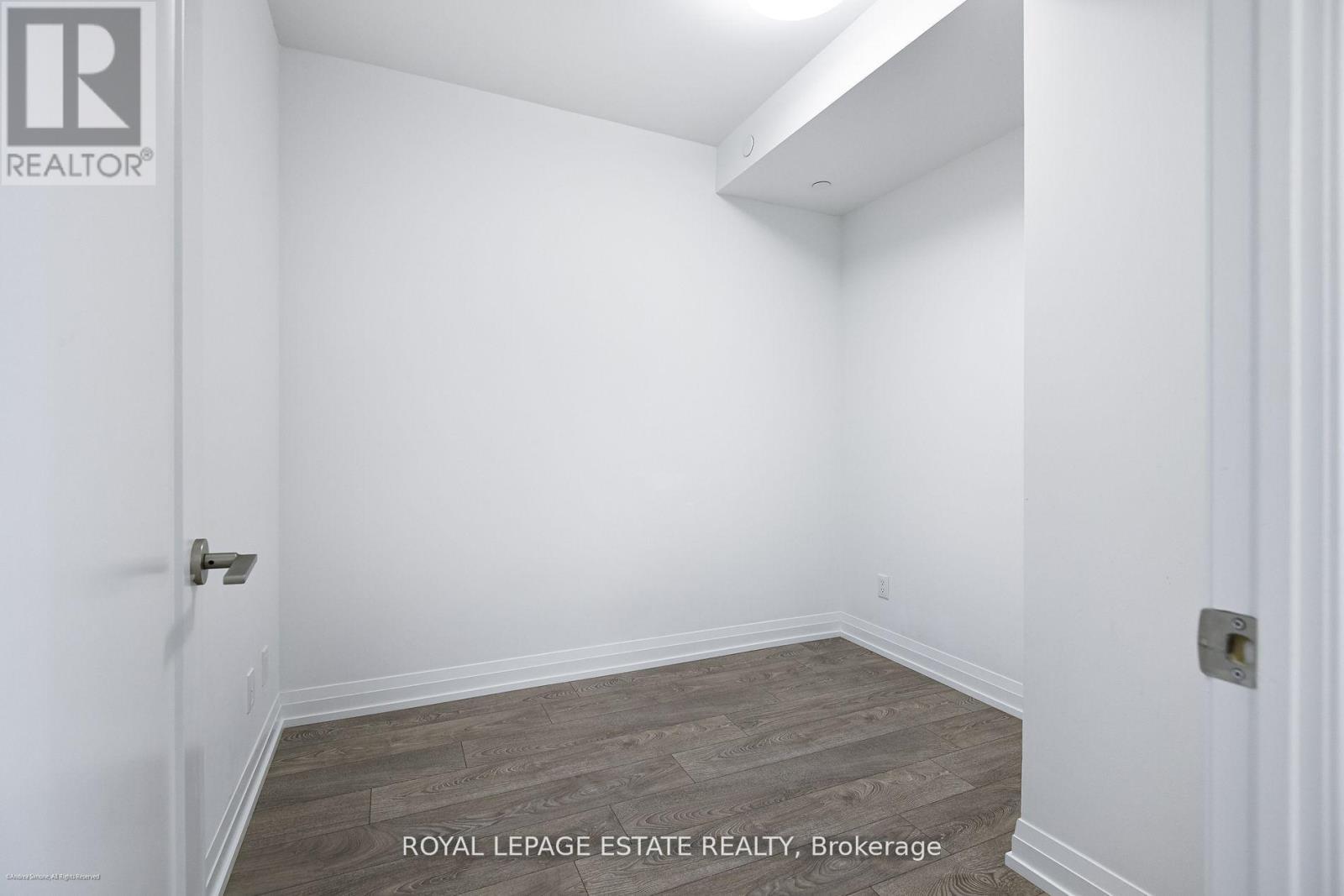 2206 - 286 Main Street, Toronto, ON - Indoor Photo Showing Other Room