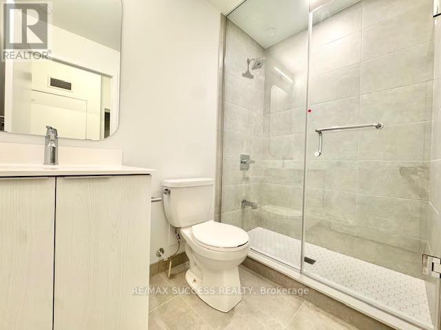 213 - 15 Richardson Street, Toronto, ON - Indoor Photo Showing Bathroom
