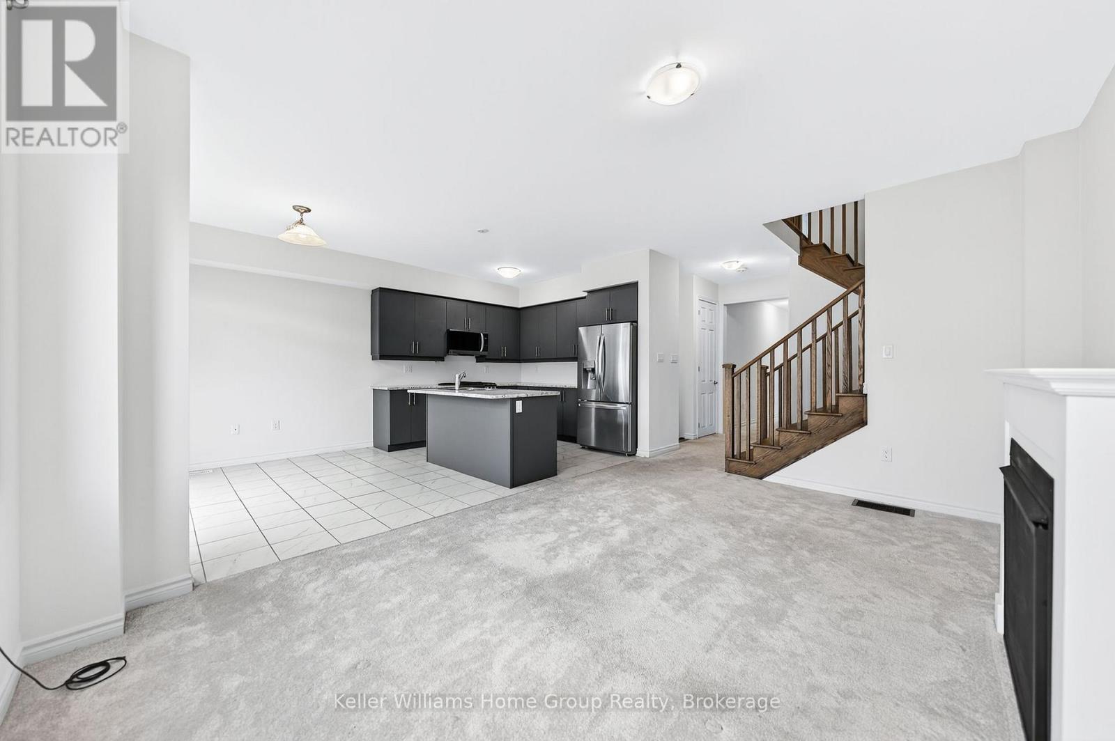 27 Harpin Way W, Centre Wellington (Fergus), ON - Indoor Photo Showing Kitchen