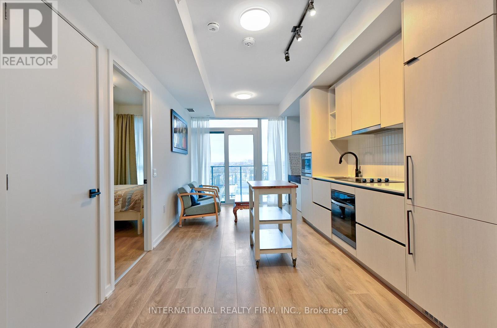 1308 - 10 Graphophone Grove, Toronto, ON - Indoor