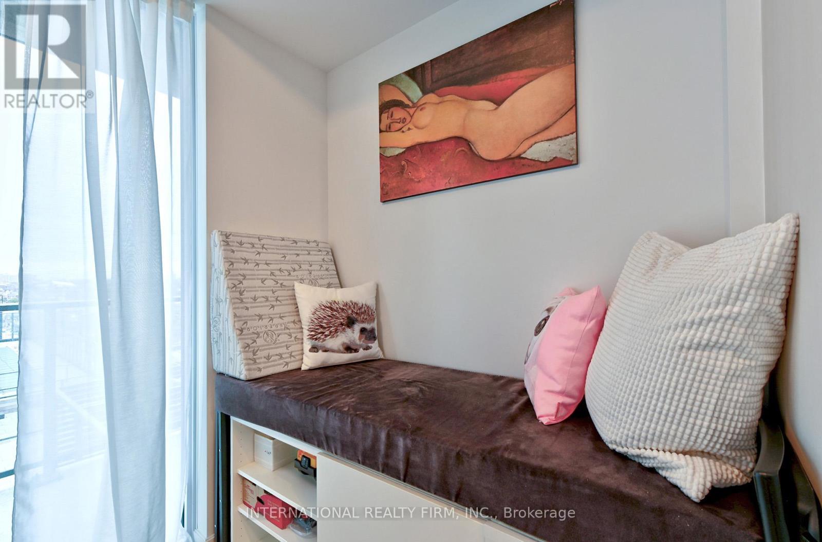 1308 - 10 Graphophone Grove, Toronto, ON - Indoor