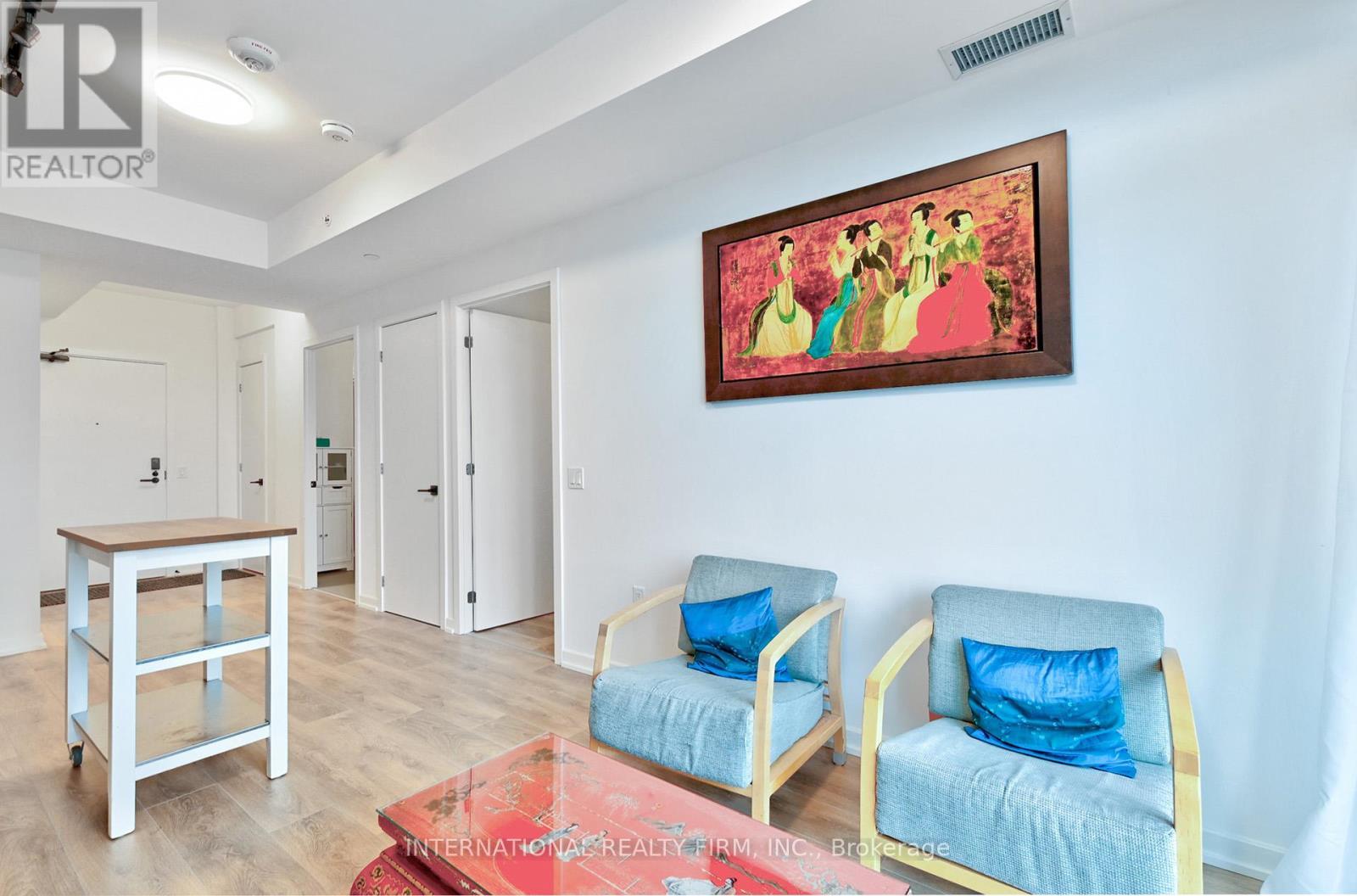 1308 - 10 Graphophone Grove, Toronto, ON - Indoor