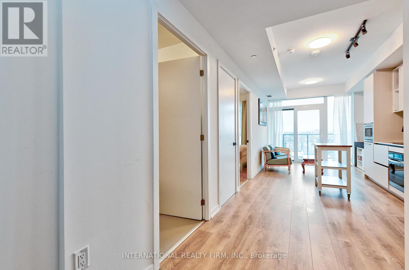 1308 - 10 Graphophone Grove, Toronto, ON - Indoor