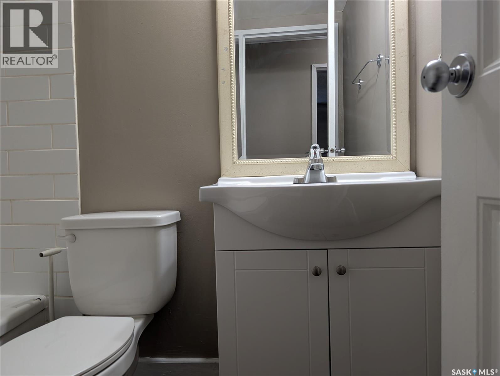 103 929 Northumberland Avenue, Saskatoon, SK - Indoor Photo Showing Bathroom