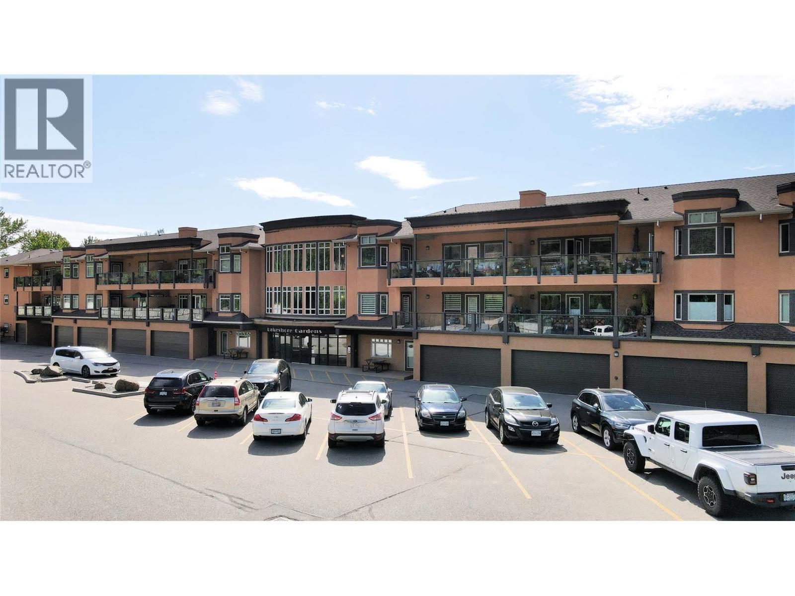 3996 Beach Avenue Unit# 335, Peachland, BC - Outdoor