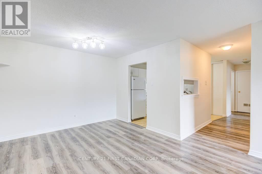 117 - 148 Conway Drive, London South (South X), ON - Indoor Photo Showing Other Room