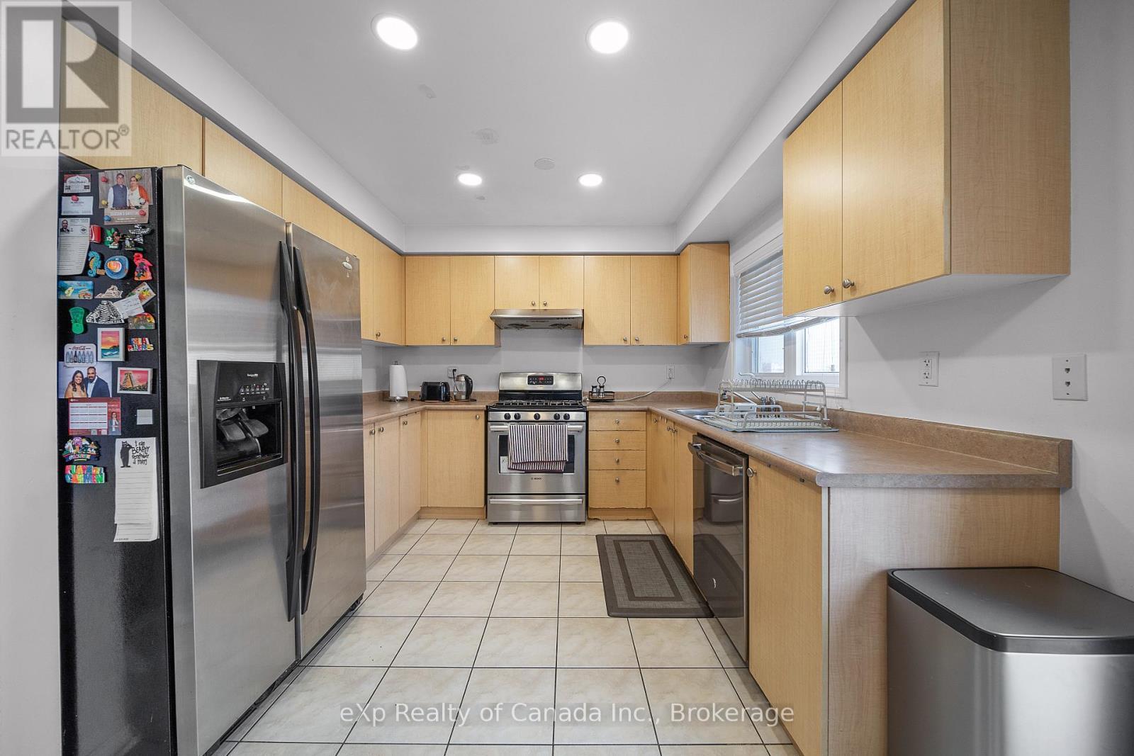 3314 Flagstone Drive, Mississauga (Churchill Meadows), ON - Indoor Photo Showing Kitchen