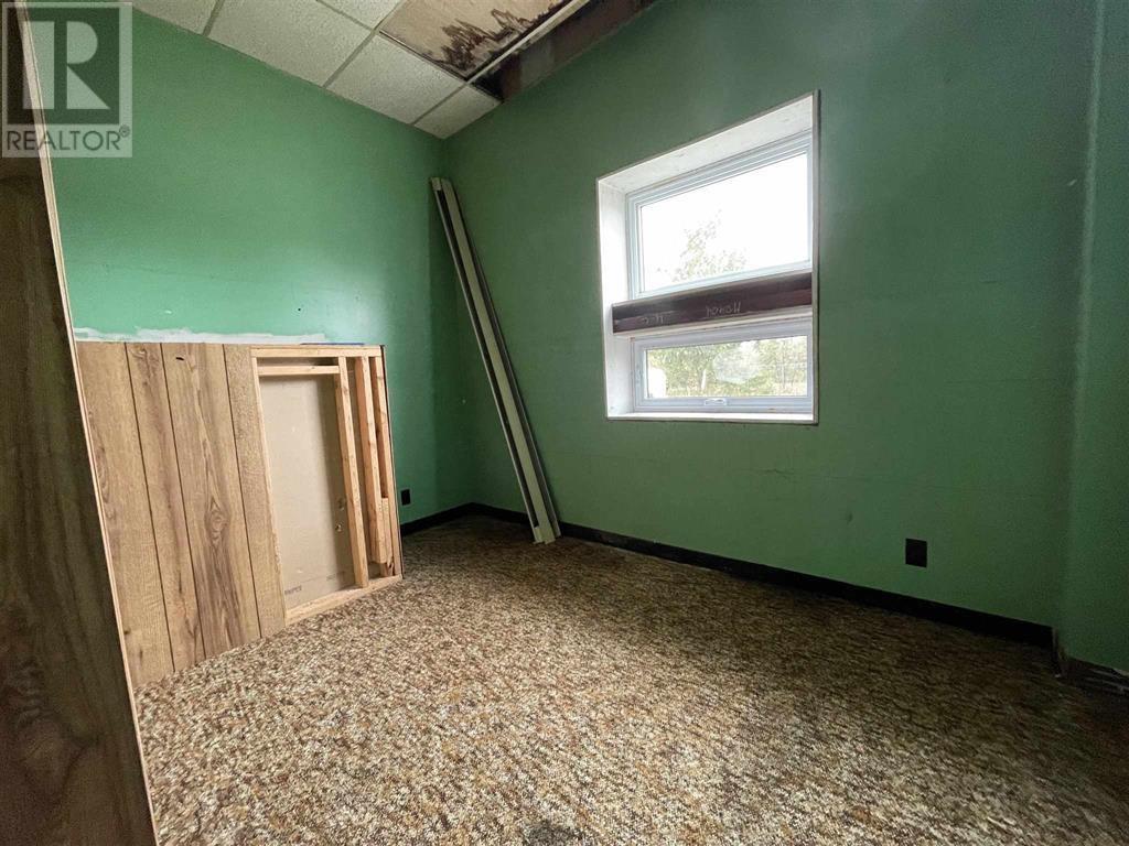 122 Lorne St, Chapleau, ON